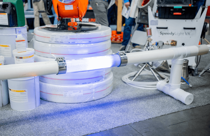 SpeedyLight VX for vertical pipe rehabilitation